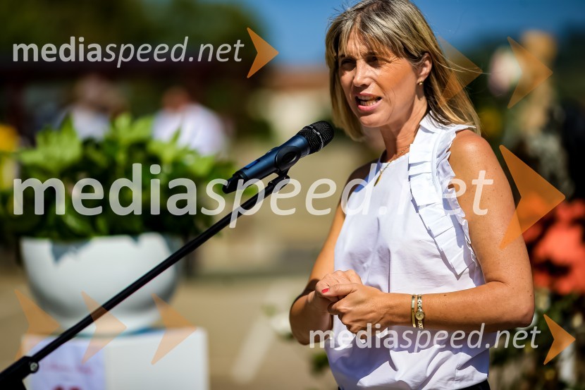 mag. Lidija Pliberšek, direktorica Pogrebnega podjetje Maribor d.d. in predsednica ASCE65 let hortikulturnega ustvarjanja Cvetličarne Aralija