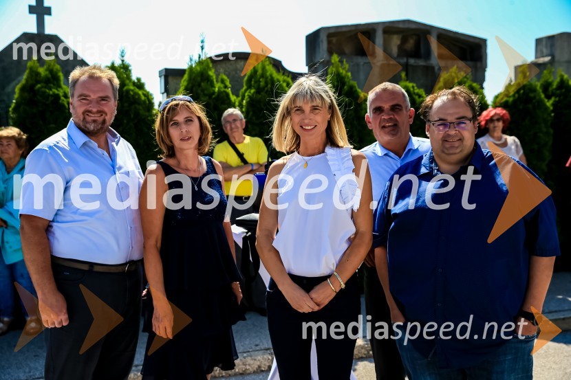  Boris  Železnik, predsednik nadzornega sveta PPMB;  Mojca Jauk; mag. Lidija Pliberšek, direktorica Pogrebnega podjetje Maribor d.d. in predsednica ASCE;  Samo Baković;  Rado Škofič65 let hortikulturnega ustvarjanja Cvetličarne Aralija