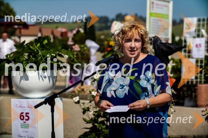  Ksenija  Gajić, vodja cvetličarne Aralija65 let hortikulturnega ustvarjanja Cvetličarne Aralija