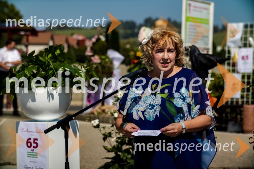  Ksenija  Gajić, vodja cvetličarne Aralija65 let hortikulturnega ustvarjanja Cvetličarne Aralija