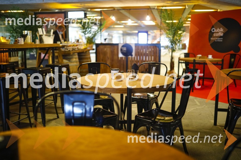 Otvoritev salona Qubik Caffe