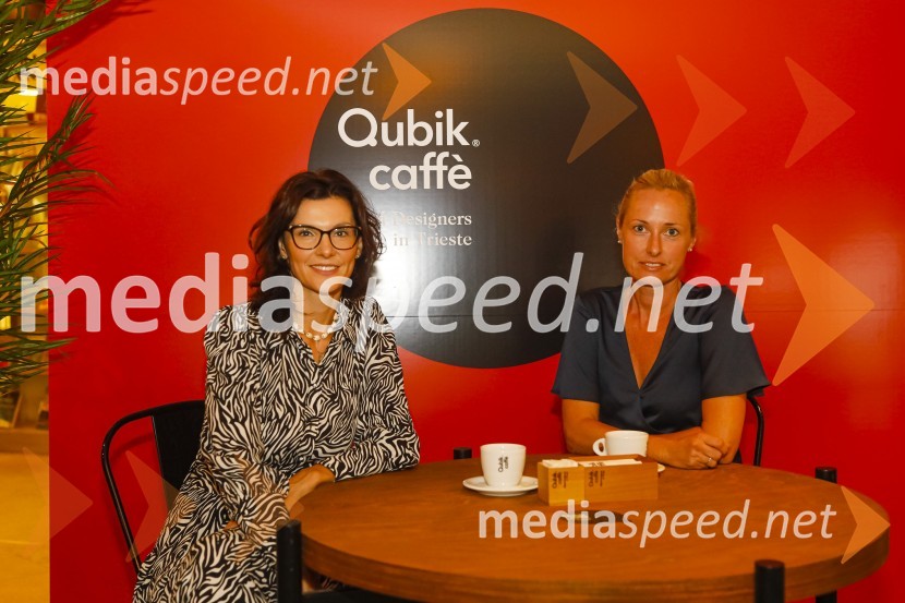  Brigita Bračko, Idealia d.o.o.;  ... Otvoritev salona Qubik Caffe