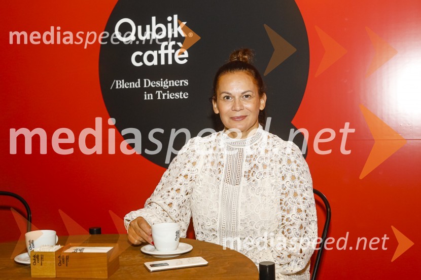 Otvoritev salona Qubik Caffe