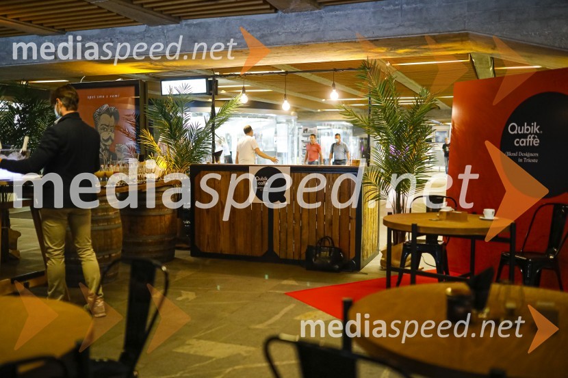 Otvoritev salona Qubik Caffe
