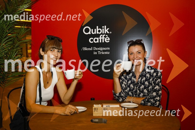 Otvoritev salona Qubik Caffe
