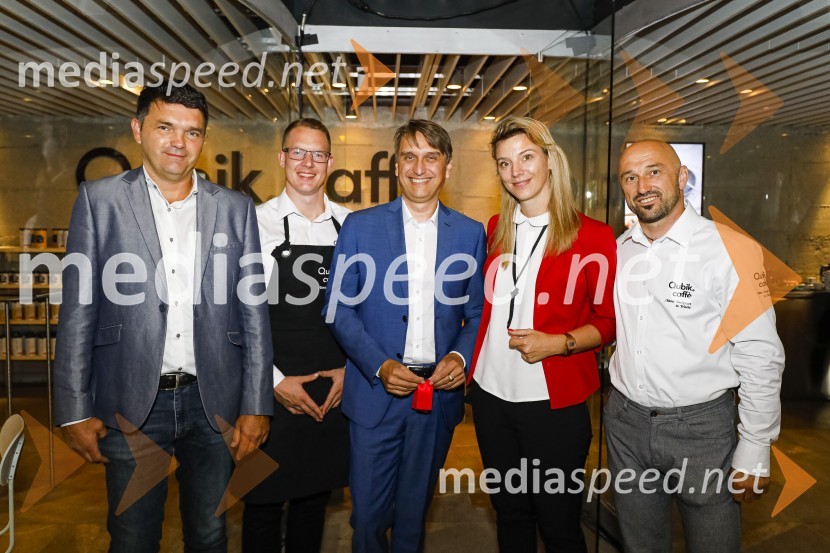 ... ;  ... ;  Igor Kobal, direktor podjetja Qubikcaffe;  ... ;  ... Otvoritev salona Qubik Caffe