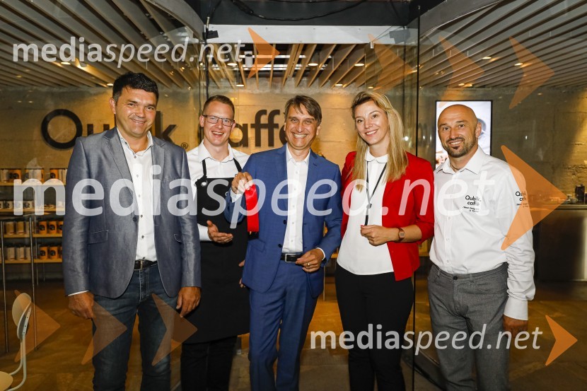  ... ;  ... ;  Igor Kobal, direktor podjetja Qubikcaffe;  ... ;  ... Otvoritev salona Qubik Caffe