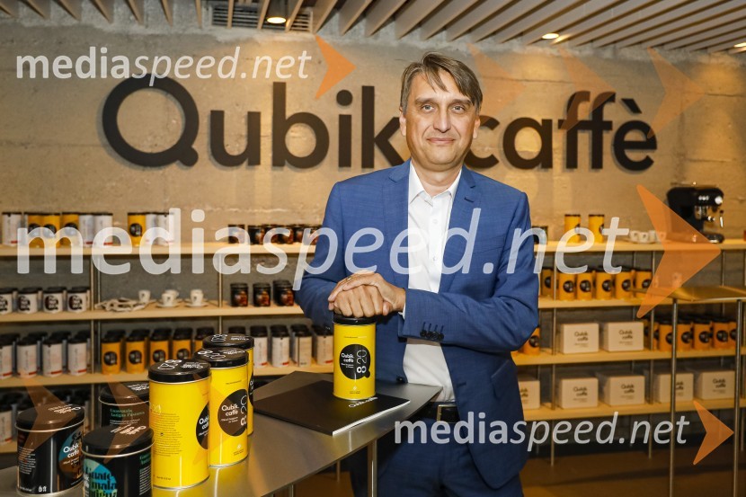  Igor Kobal, direktor podjetja QubikcaffeOtvoritev salona Qubik Caffe
