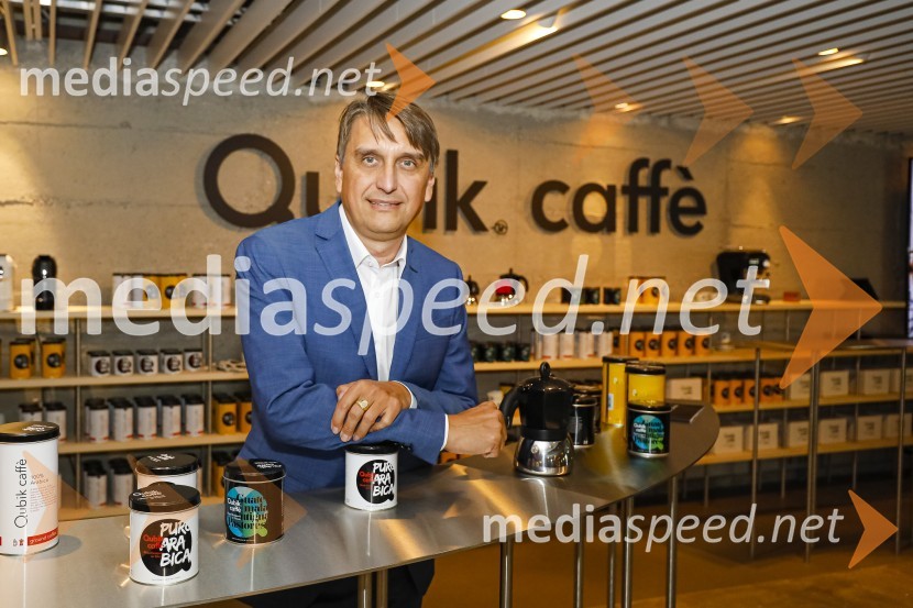  Igor Kobal, direktor podjetja QubikcaffeOtvoritev salona Qubik Caffe