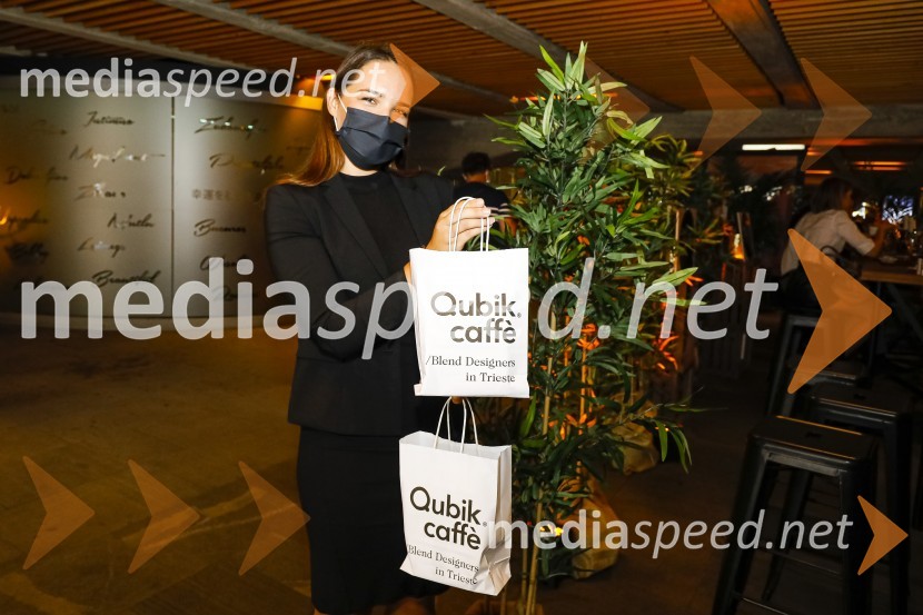 Otvoritev salona Qubik Caffe