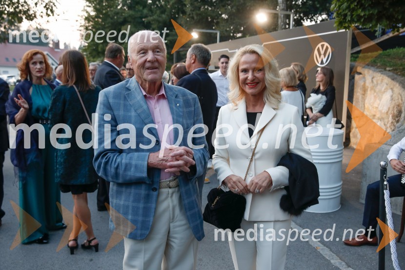  Božo Dimnik, lobist in poslovnež;  Diana Dimnik, predsednica Lions klub Ljubljana Iliria52. podelitev Nagrad GZS za izjemne gospodarske in podjetniške dosežke