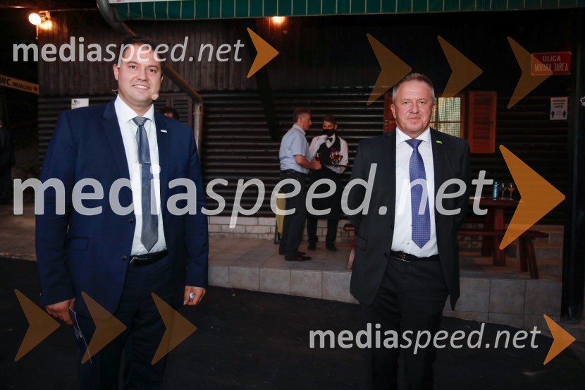  Jakob Šušterič,  Mesi d.o.o.;  Zdravko Počivalšek, minister za gospodarski razvoj in tehnologijo52. podelitev Nagrad GZS za izjemne gospodarske in podjetniške dosežke