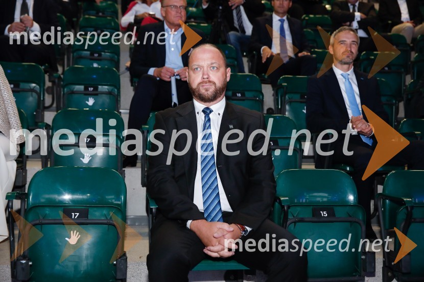  Boštjan Gorjup, direktor podjetja BSH, predsednik Gospodarske zbornice Slovenije52. podelitev Nagrad GZS za izjemne gospodarske in podjetniške dosežke