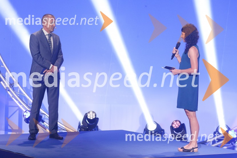  Aleš Dolenc, direktor, M Sora, d. d.;  ... 52. podelitev Nagrad GZS za izjemne gospodarske in podjetniške dosežke