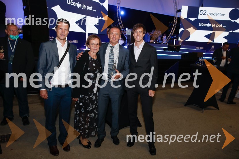  ... ;  ... ;  Aleš Dolenc, direktor, M Sora, d. d.;  ... 52. podelitev Nagrad GZS za izjemne gospodarske in podjetniške dosežke