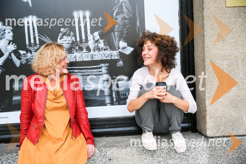 mag. Tina Kosi, upravnica SLG Celje;  Živa Selan, igralkaMarjetka str. 89, premiera SLG Celje