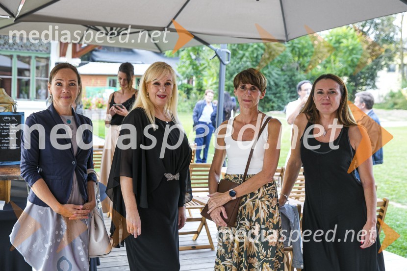  Urška Kaloper,  vodja uredništva priročnikov na MKZ;  Alenka Kesar, agencija Adrema;  Dunja Komučar;  Tjaša SlokarAlenka Kesar je izdala knjigo Druga žena