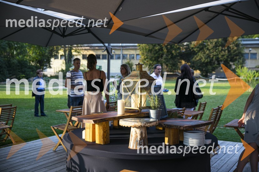 Alenka Kesar je izdala knjigo Druga žena