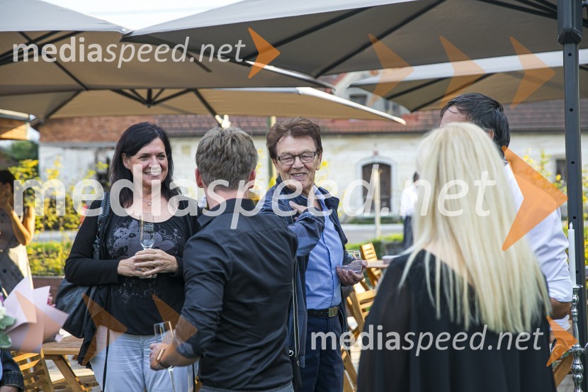 Alenka Kesar je izdala knjigo Druga žena