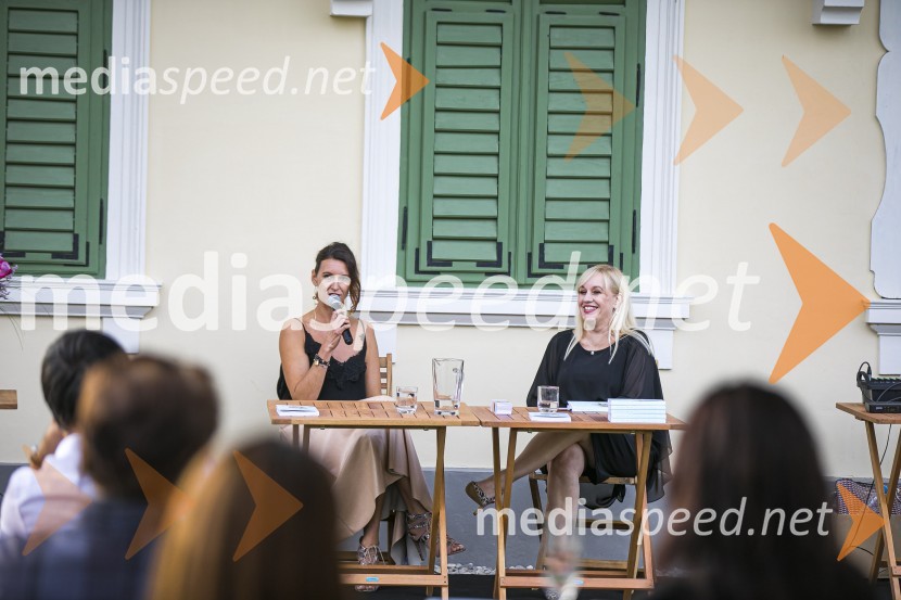  Sanja Macur, voditeljica;  Alenka Kesar, avtorica knjige Druga žena, agencija AdremaAlenka Kesar je izdala knjigo Druga žena