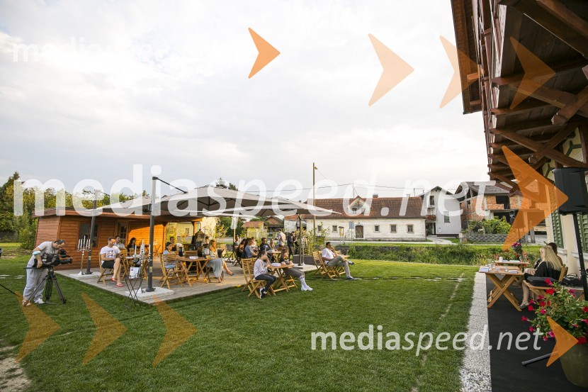 Alenka Kesar je izdala knjigo Druga žena