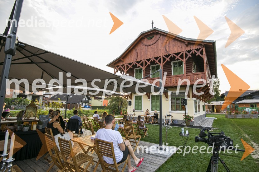 Alenka Kesar je izdala knjigo Druga žena