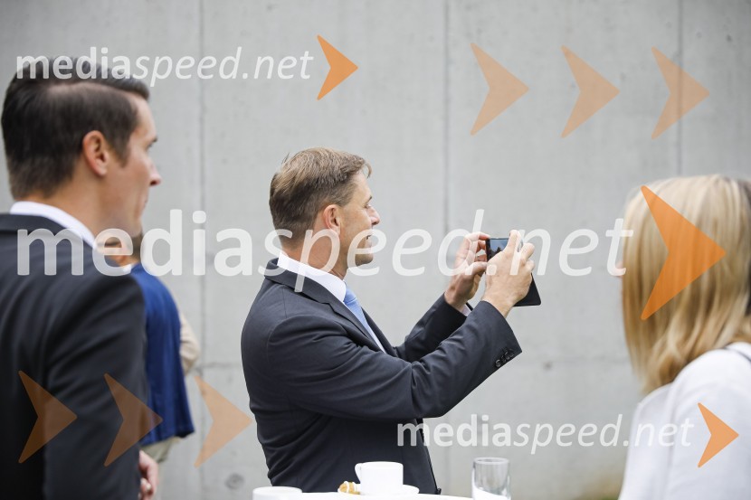 Dnevi domačih dobrot v Kranju, okrogla miza