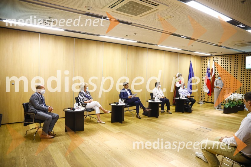 Dnevi domačih dobrot v Kranju, okrogla miza