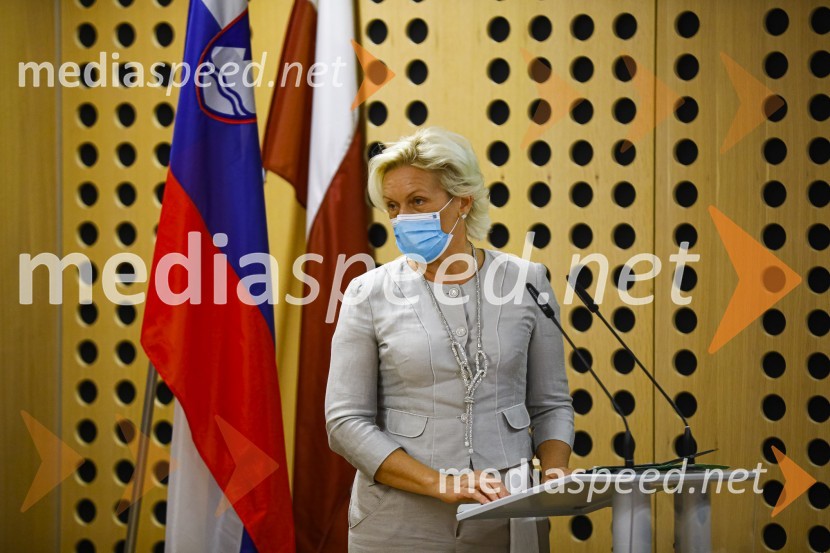 Dnevi domačih dobrot v Kranju, okrogla miza