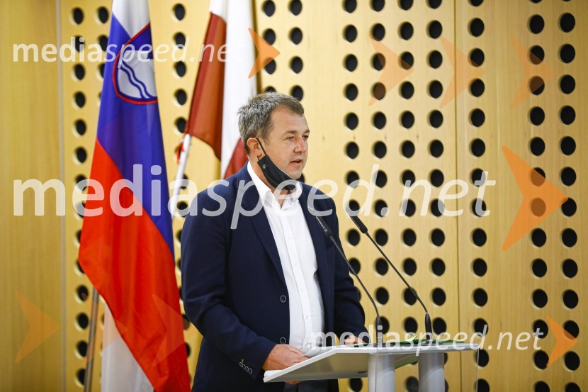 Dnevi domačih dobrot v Kranju, okrogla miza