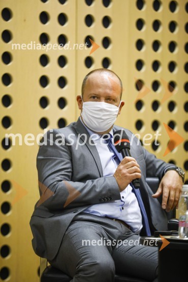 Dnevi domačih dobrot v Kranju, okrogla miza