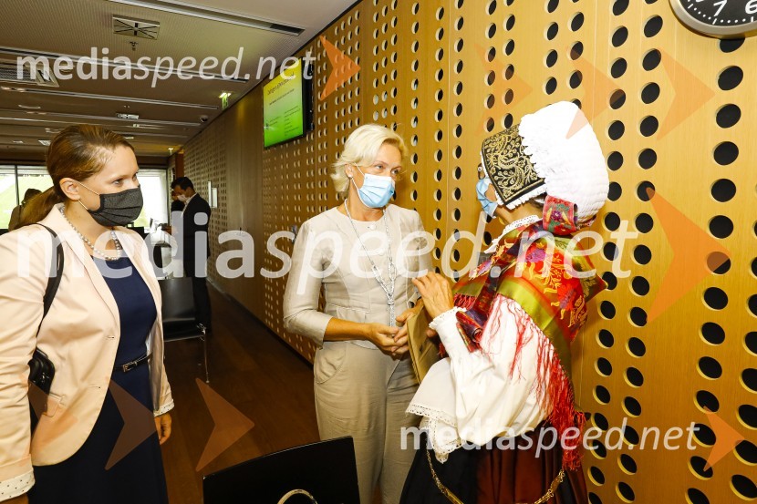 Dnevi domačih dobrot v Kranju, okrogla miza