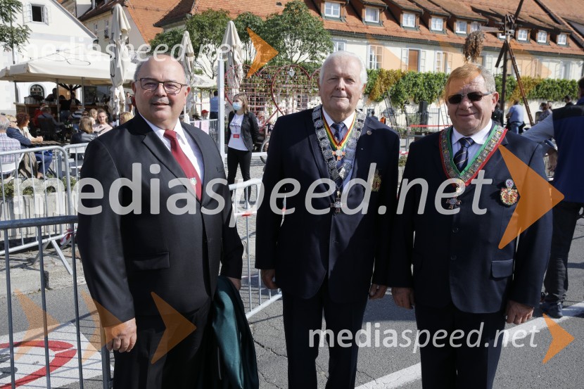 Svečana trgatev stare trte 2020