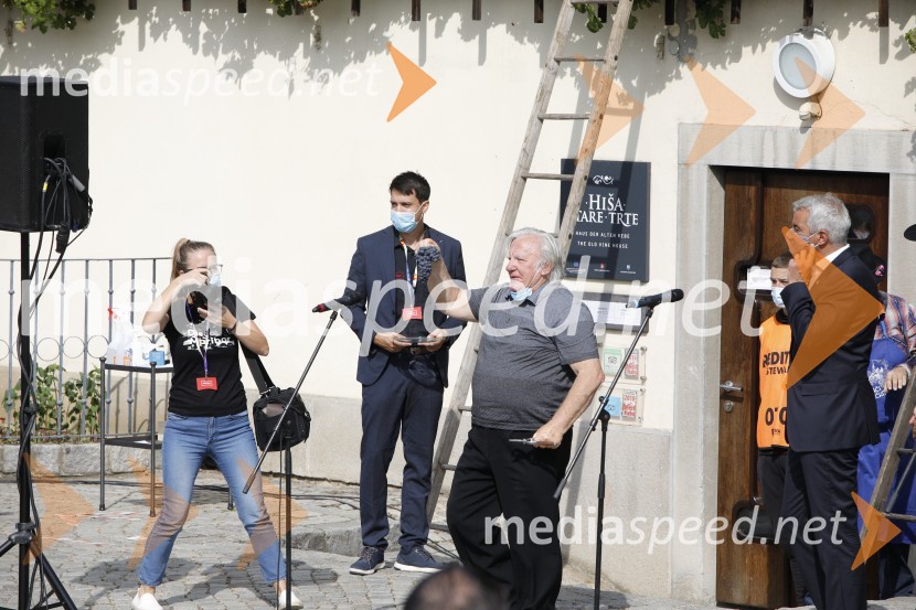  ... ;  ... ;  Tone Partljič, pisatelj;  Aleksander Saša Arsenovič, župan, Mestna občina MariborSvečana trgatev stare trte 2020