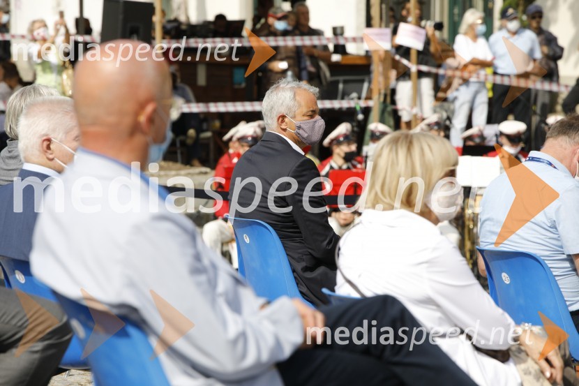 Svečana trgatev stare trte 2020