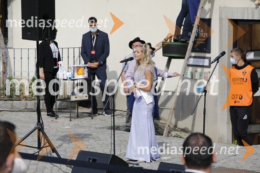  Ana Protner, 11. Mariborska vinska kraljica, Vina JoanessSvečana trgatev stare trte 2020