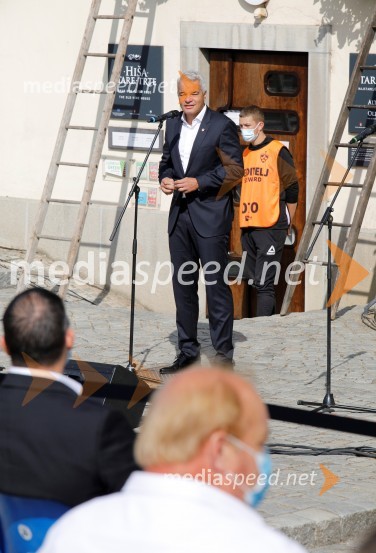  Aleksander Saša Arsenovič, župan, Mestna občina MariborSvečana trgatev stare trte 2020