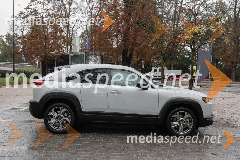 Mazda MX30, slovenska predstavitev