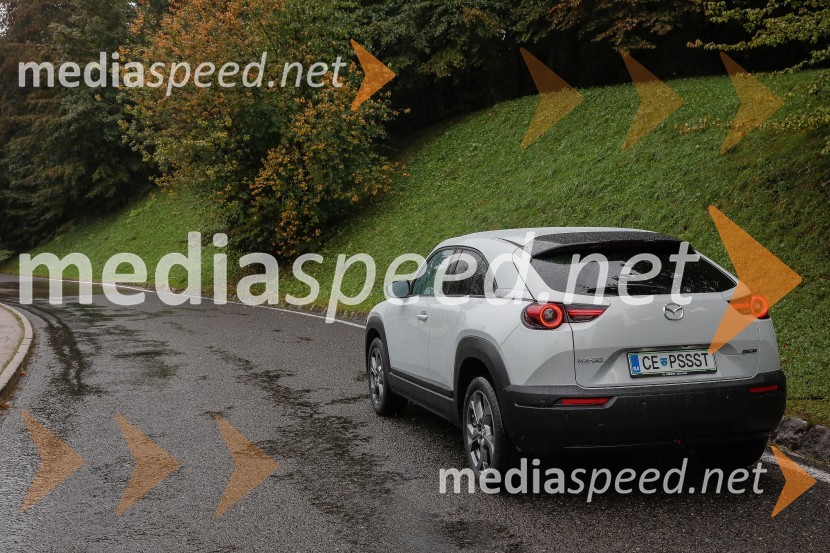 Mazda MX30, slovenska predstavitev