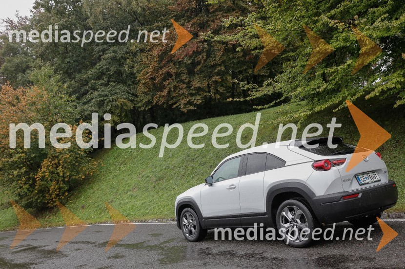 Mazda MX30, slovenska predstavitev