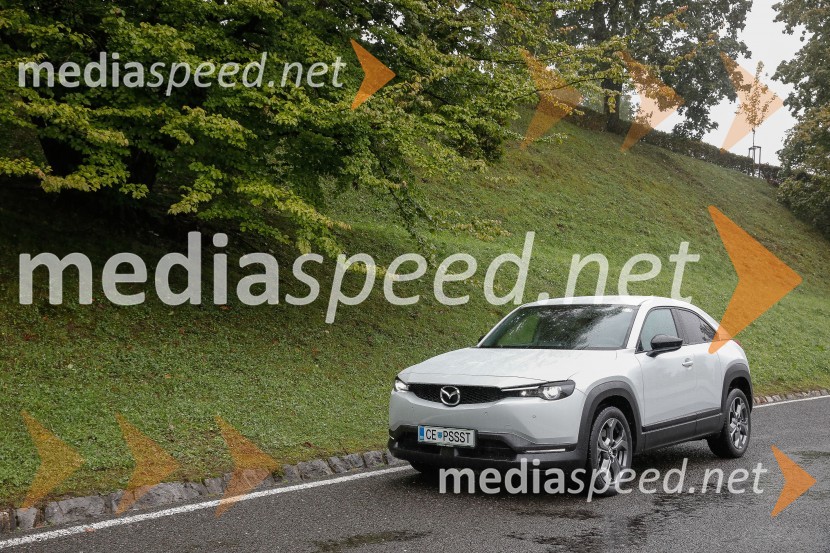 Mazda MX30, slovenska predstavitev