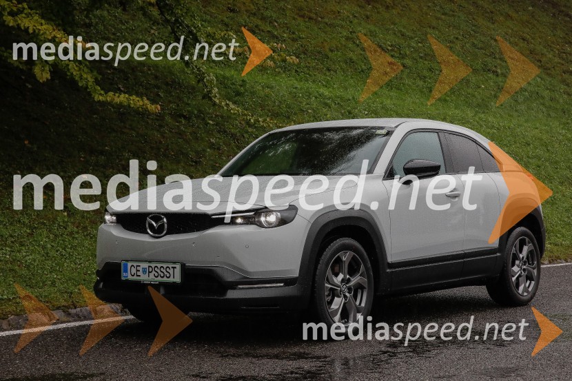 Mazda MX30, slovenska predstavitev