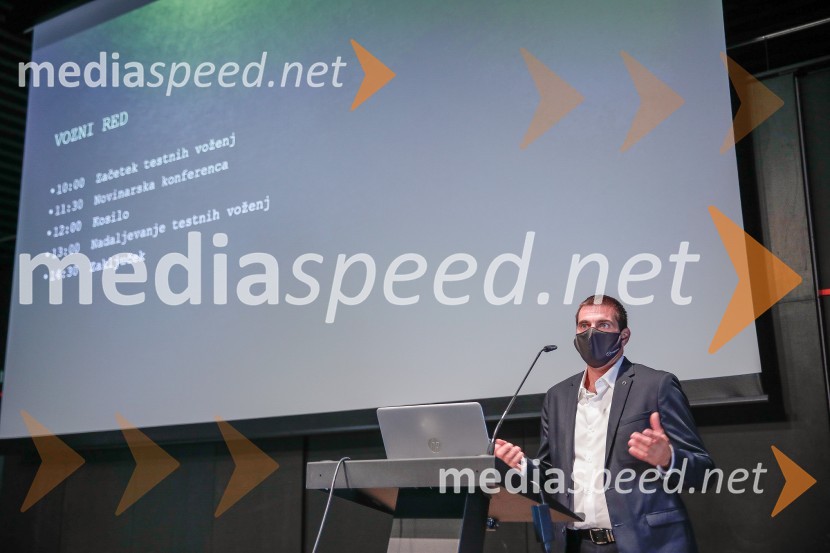 Mazda MX30, slovenska predstavitev