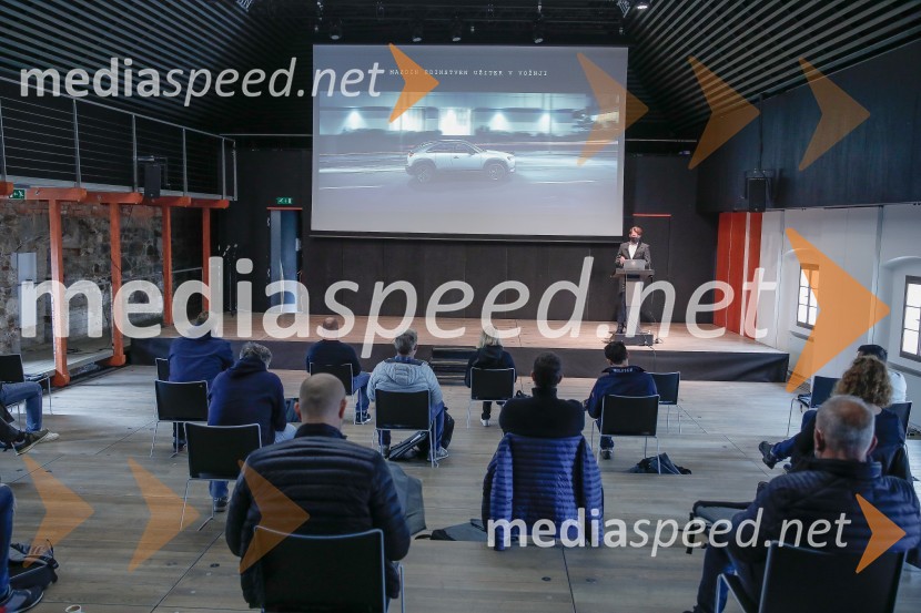 Mazda MX30, slovenska predstavitev