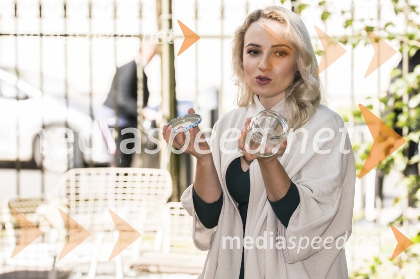  Ana Žontar Kristanc, kuharica, avtorica knjig