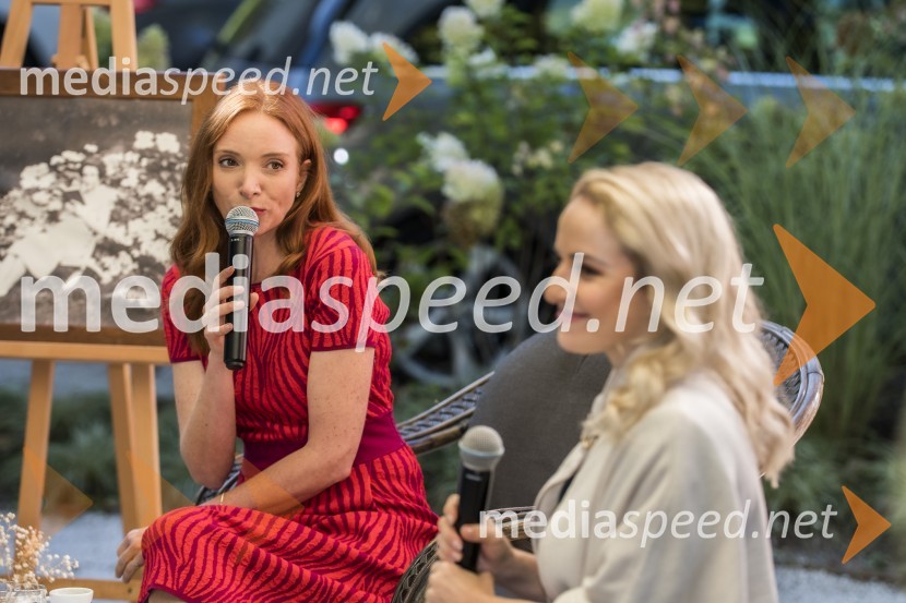  Mojca Mavec, voditeljica;  Ana Žontar Kristanc, kuharica, avtorica knjig