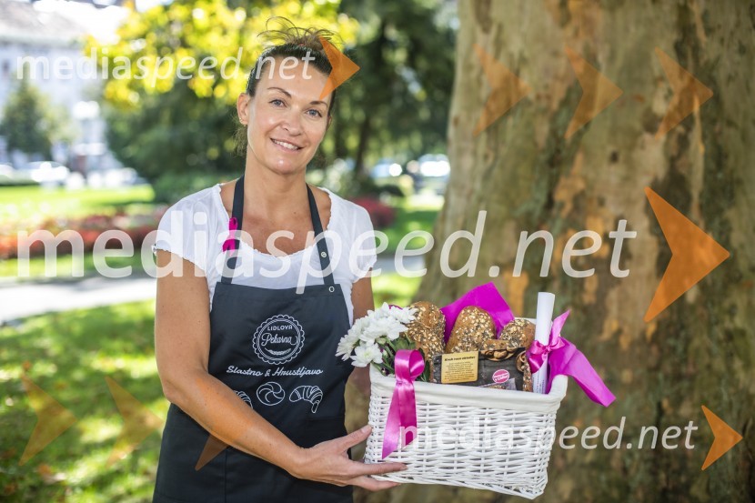  Lea BulajičS Kruhom roza oktober skupna podpora za Združenje Europa Donna Slovenija