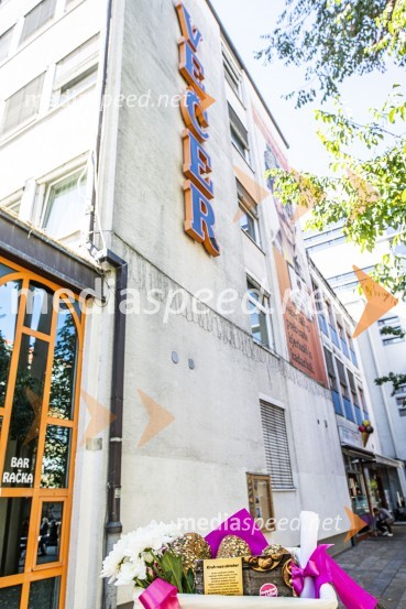 S Kruhom roza oktober skupna podpora za Združenje Europa Donna Slovenija