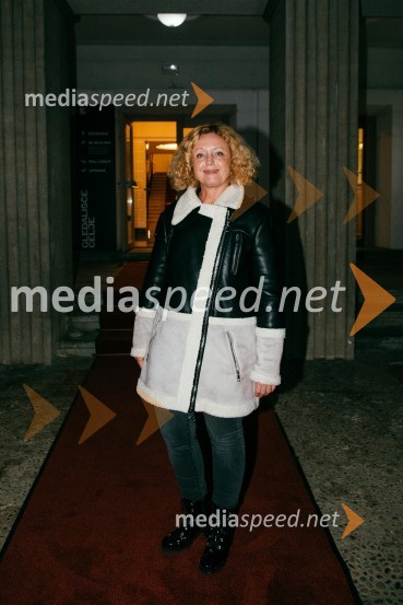 mag. Tina Kosi, upravnica SLG CeljeLaž, premiera komedije v SLG Celje