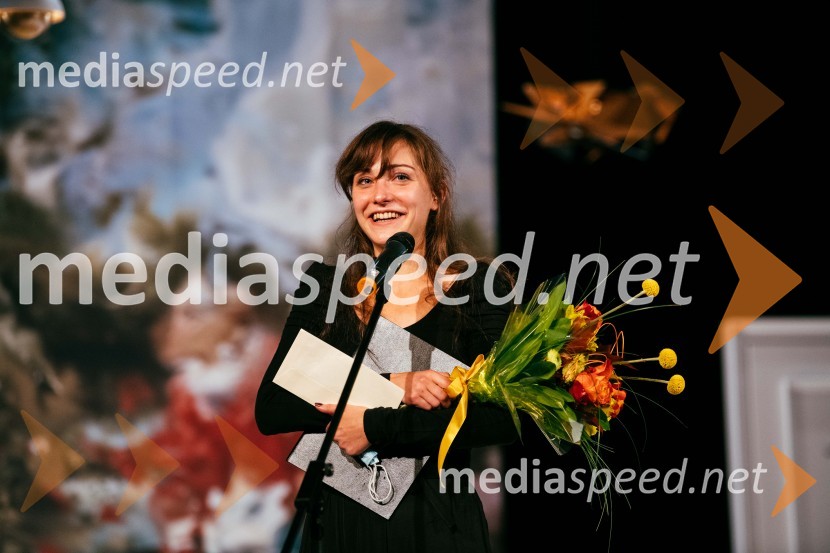  Živa Selan, igralkaLaž, premiera komedije v SLG Celje